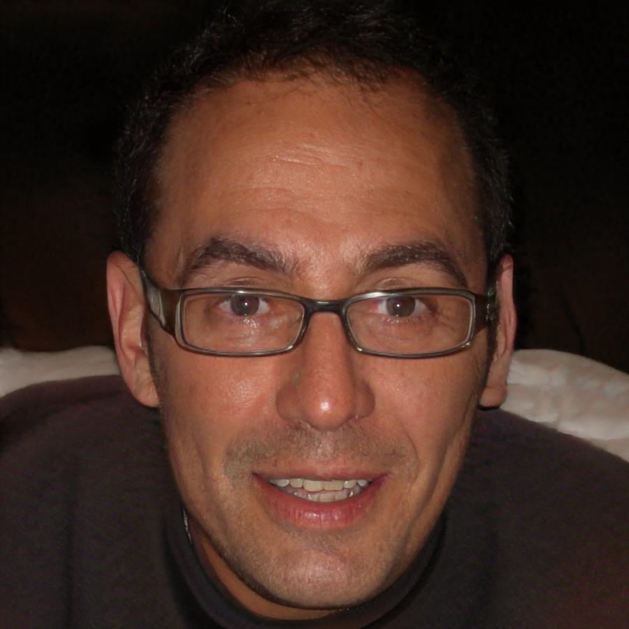 Portrait de Maxence Dubois, expert en stratégies d'apprentissage
